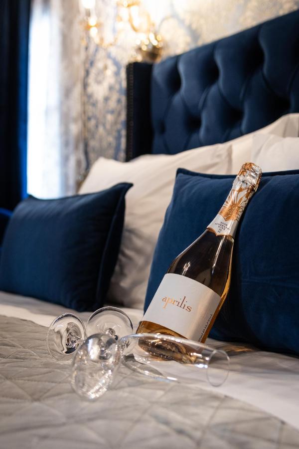 April Luxury Suites (Adults Only) Rhodes City Extérieur photo