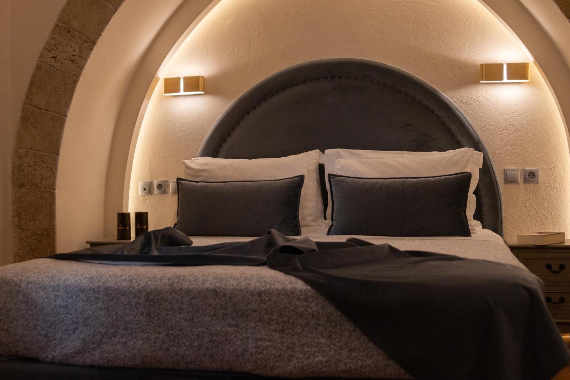 April Luxury Suites (Adults Only) Rhodes City Chambre photo